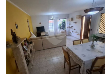 Casa à venda com 4 quartos, sendo 3 suítes, em Vila Aurora (zona Norte), São Paulo, SP
