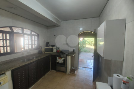 Chácara à venda com 4 quartos, sendo 3 suítes, em Campos de Atibaia, Atibaia, SP
