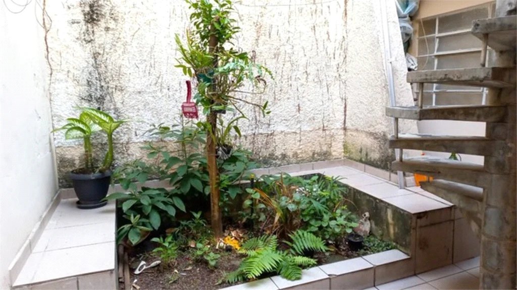 Sobrado à venda com 3 quartos em Jardim Trussardi, São Paulo, SP