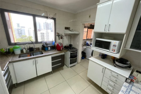 Apartamento à venda com 3 quartos, sendo 1 suíte, em Parque Bairro Morumbi, São Paulo, SP