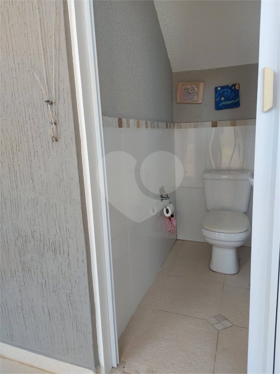 Sobrado à venda com 4 quartos, sendo 3 suítes, em Residencial Novo Horizonte I, Mogi das Cruzes, SP