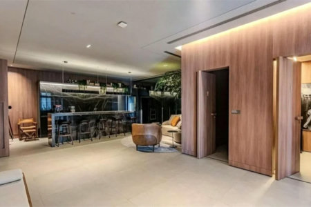 Apartamento à venda com 4 suítes em Vila Cordeiro, São Paulo, SP