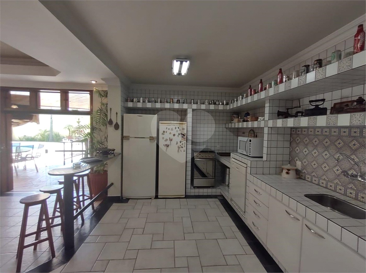Casa à venda com 5 quartos, sendo 4 suítes, no condomínio Rancho Dirce, Sorocaba - SP