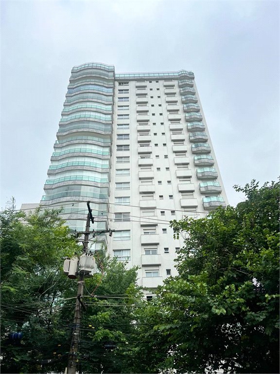 Apartamento à venda com 4 suítes em Indianópolis, São Paulo, SP