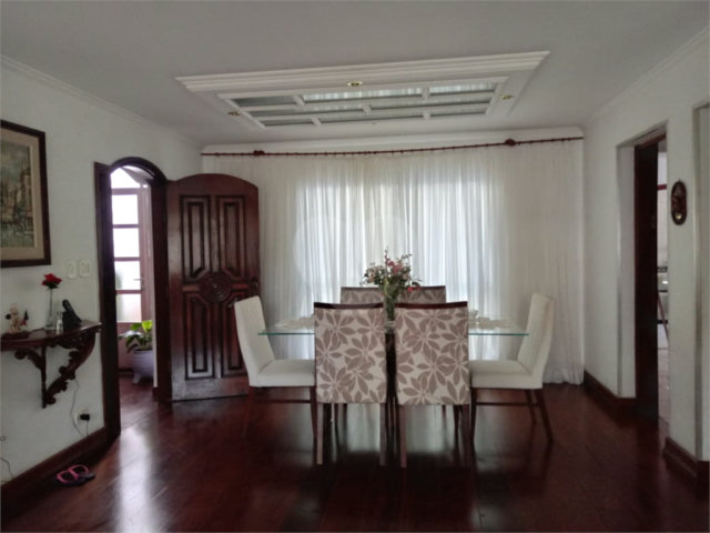 Sobrado à venda com 4 quartos, sendo 1 suíte,  em Santana, São Paulo, SP