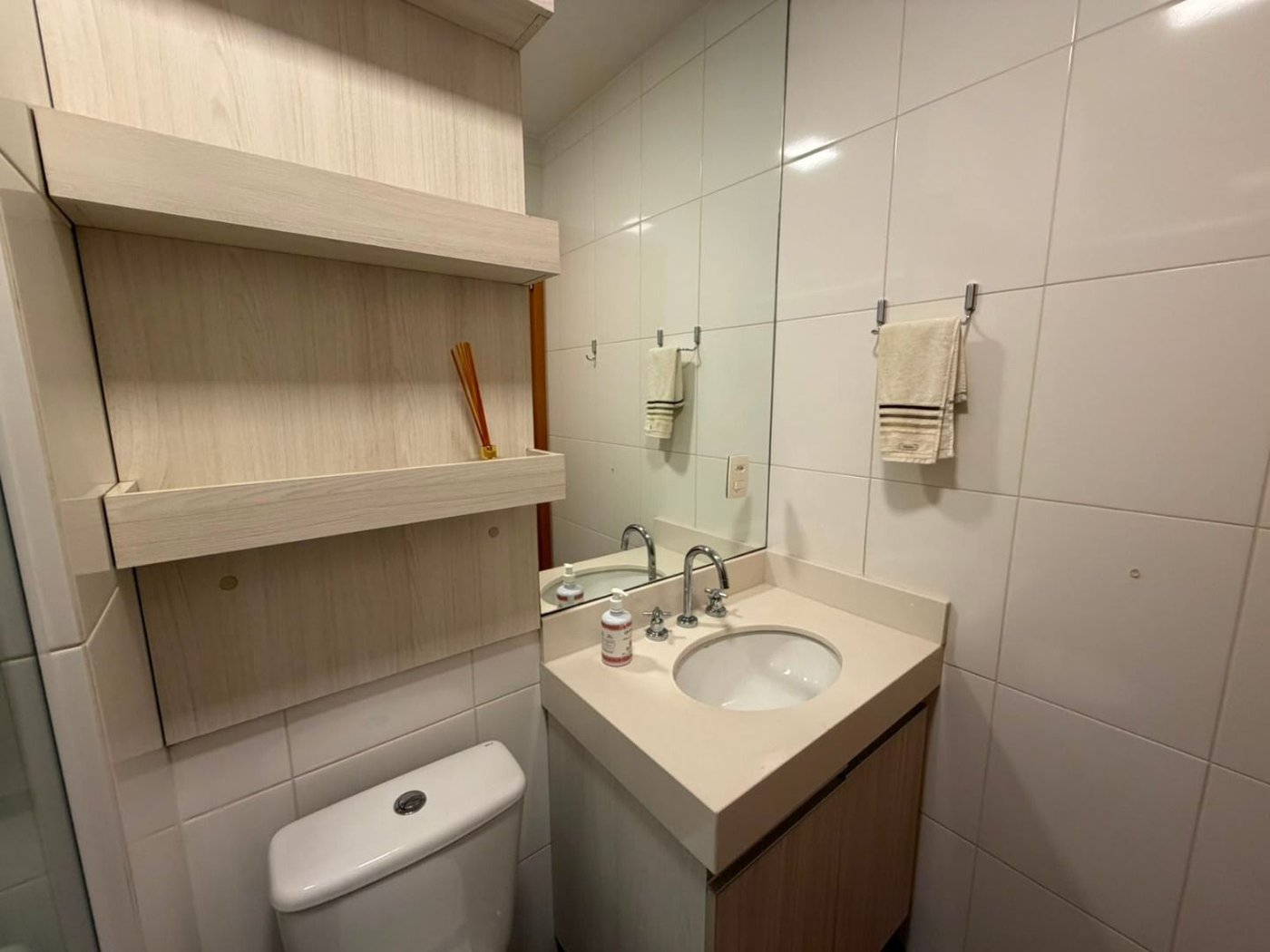 Apartamento com 2 dormitórios à venda, 72 m² por R$ 1.350.000,00 - Gonzaga - Santos/SP