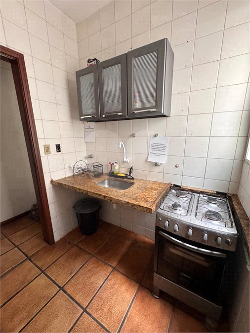 Apartamento à venda com 3 quartos, sendo 1 suíte,  em Vila Nova, Cabo Frio, RJ