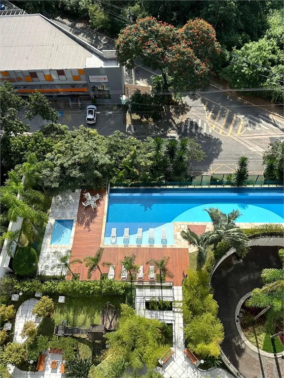Apartamento à venda com 3 suítes em Vila Suzana, São Paulo, SP