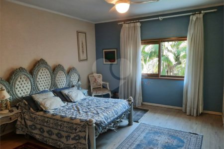 Sobrado à venda com 5 quartos, sendo 3 suítes, em Jardim Marajoara, São Paulo, SP