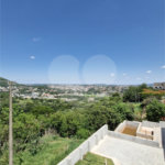 Casa à venda com 4 quartos, sendo 2 suítes, no condomínio Jaboticabeiras, Atibaia - SP