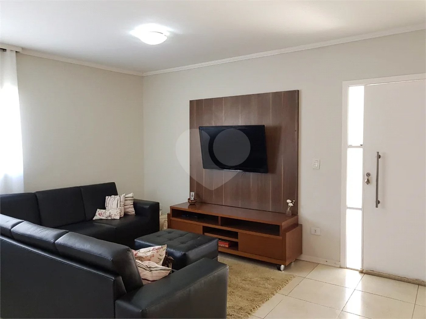 Chácara à venda com 4 quartos, sendo 3 suítes, em Monterrey, Louveira, SP