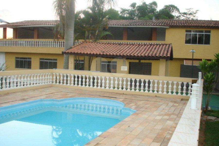 Chácara à venda com 3 quartos, sendo 2 suítes, em Pinhal, Jarinu, SP