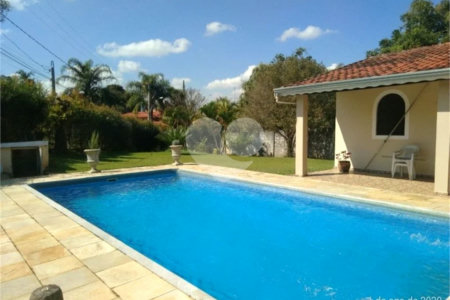 Casa à venda com 3 suítes no condomínio Haras São Luiz, Salto - SP