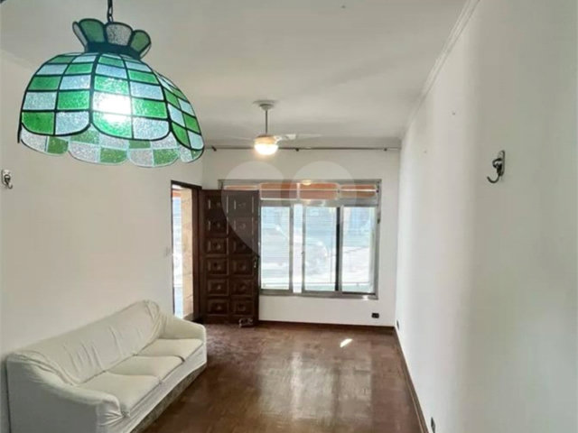 Casa à venda com 4 quartos, sendo 1 suíte,  em Santana, São Paulo, SP
