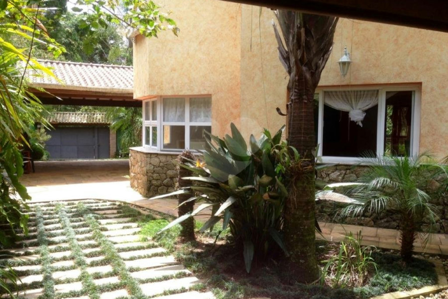 Casa à venda com 4 quartos, sendo 1 suíte, em Samambaia, Mairiporã, SP