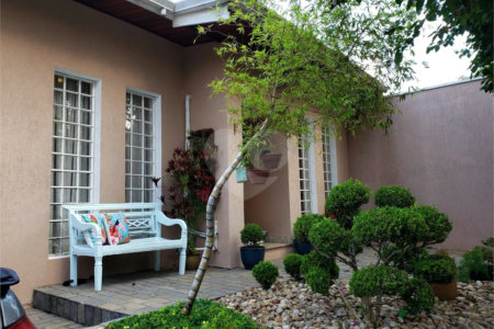 Casa à venda com 5 quartos, sendo 3 suítes, em Jardim da Saúde, São Paulo, SP