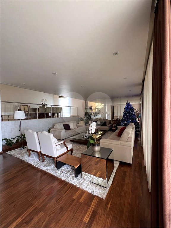 Casa à venda com 3 suítes no condomínio Residencial dos Lagos, Itupeva - SP