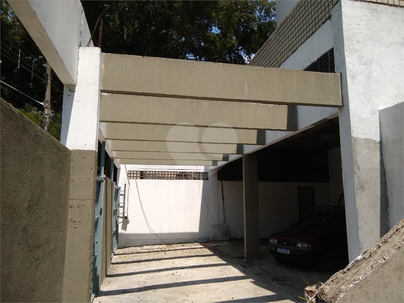 Sobrado à venda com 4 quartos, sendo 3 suítes,  em Morumbi, São Paulo, SP