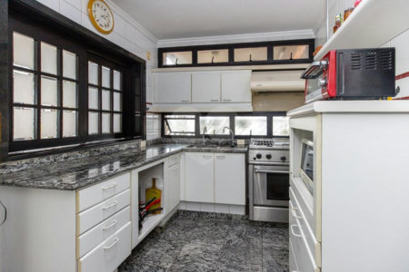 Apartamento à venda com 4 quartos, sendo 1 suíte, em Campo Belo, São Paulo, SP