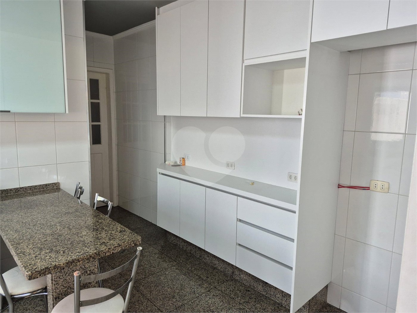 Sobrado à venda com 4 quartos, sendo 1 suíte, em Vila Guilherme, São Paulo, SP