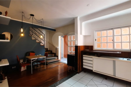 Casa de Vila à venda com 4 quartos, sendo 2 suítes, em Granja Julieta, São Paulo, SP