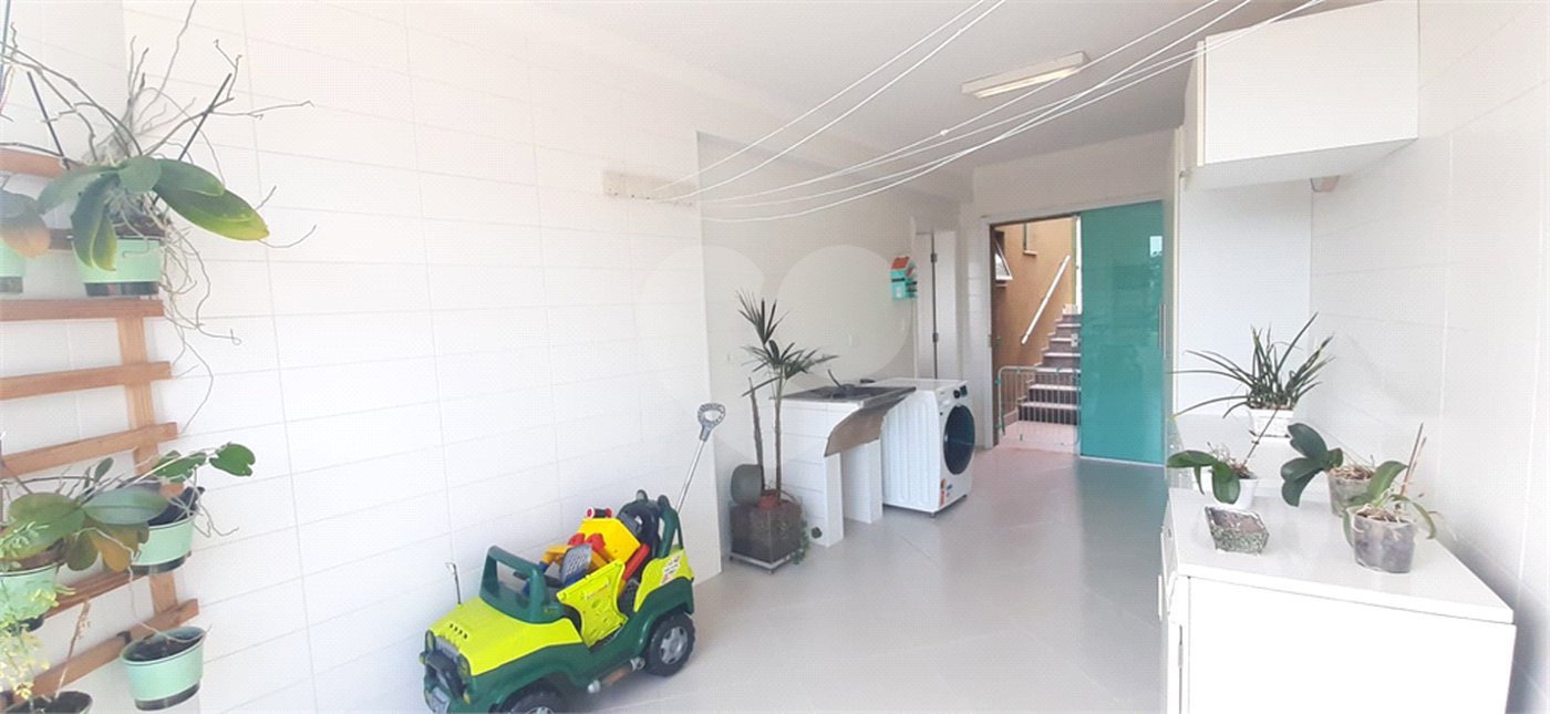 Sobrado à venda com 4 quartos, sendo 2 suítes, em Tucuruvi, São Paulo, SP