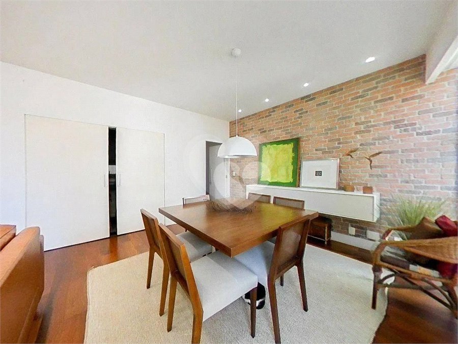 Apartamento à venda com 3 quartos, sendo 1 suíte, em Lagoa, Rio de Janeiro, RJ