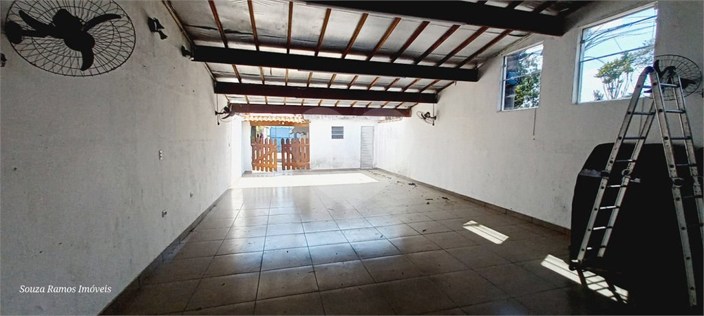 Casa à venda com 2 quartos em Vila Ursulina, Itaquaquecetuba, SP