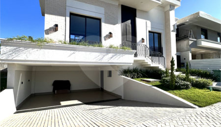 Casa à venda com 3 suítes no condomínio Residencial Florais Itália, Cuiabá - MT