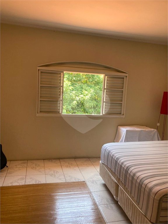 Casa à venda com 3 quartos, sendo 1 suíte, em Jardim Pinheiros, São Paulo, SP