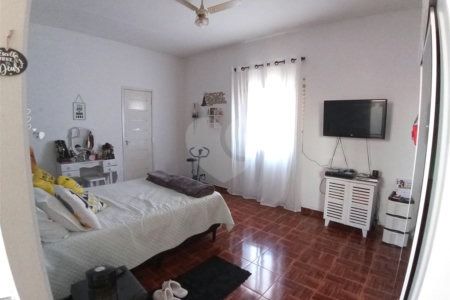 Casa à venda com 4 quartos, sendo 2 suítes, em Jardim São Paulo(zona Norte), São Paulo, SP