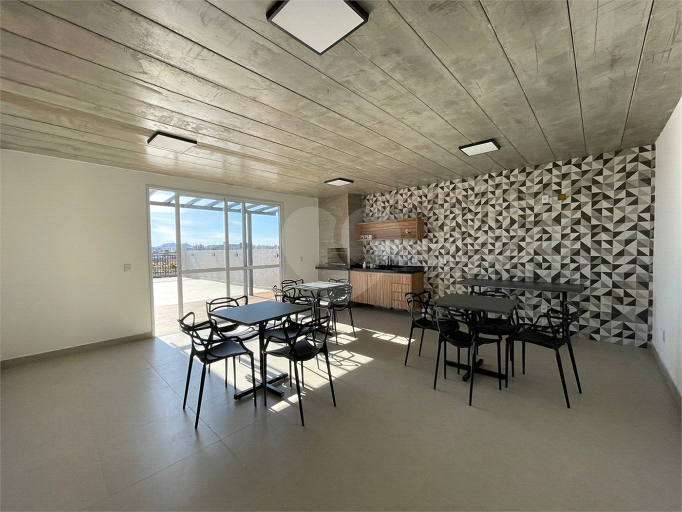 Apartamento à venda com 2 quartos em Chora Menino, São Paulo, SP