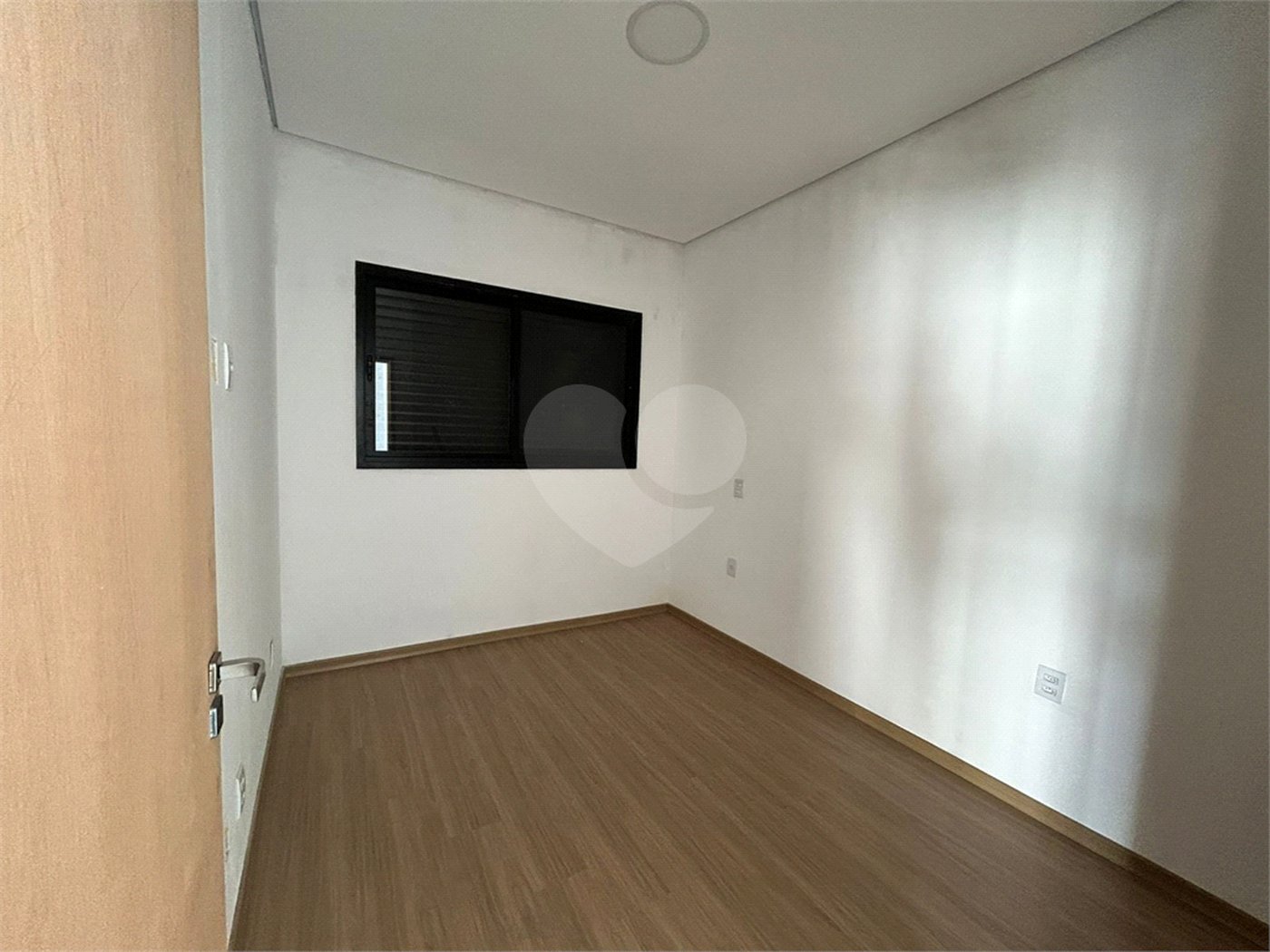 Casa à venda com 3 quartos, sendo 1 suíte, no condomínio Ibiti Reserva, Sorocaba - SP