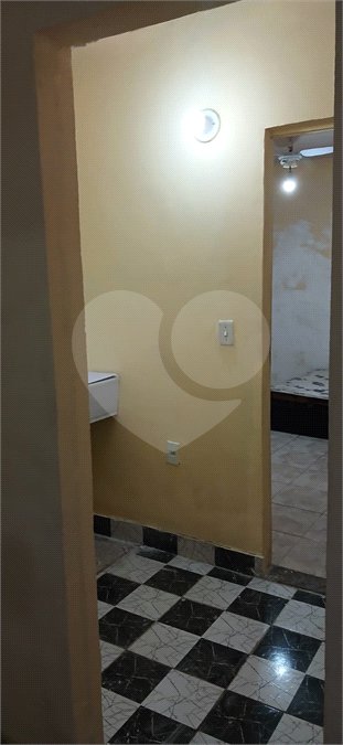 Casa à venda com 3 quartos em Santíssimo, Rio de Janeiro, RJ