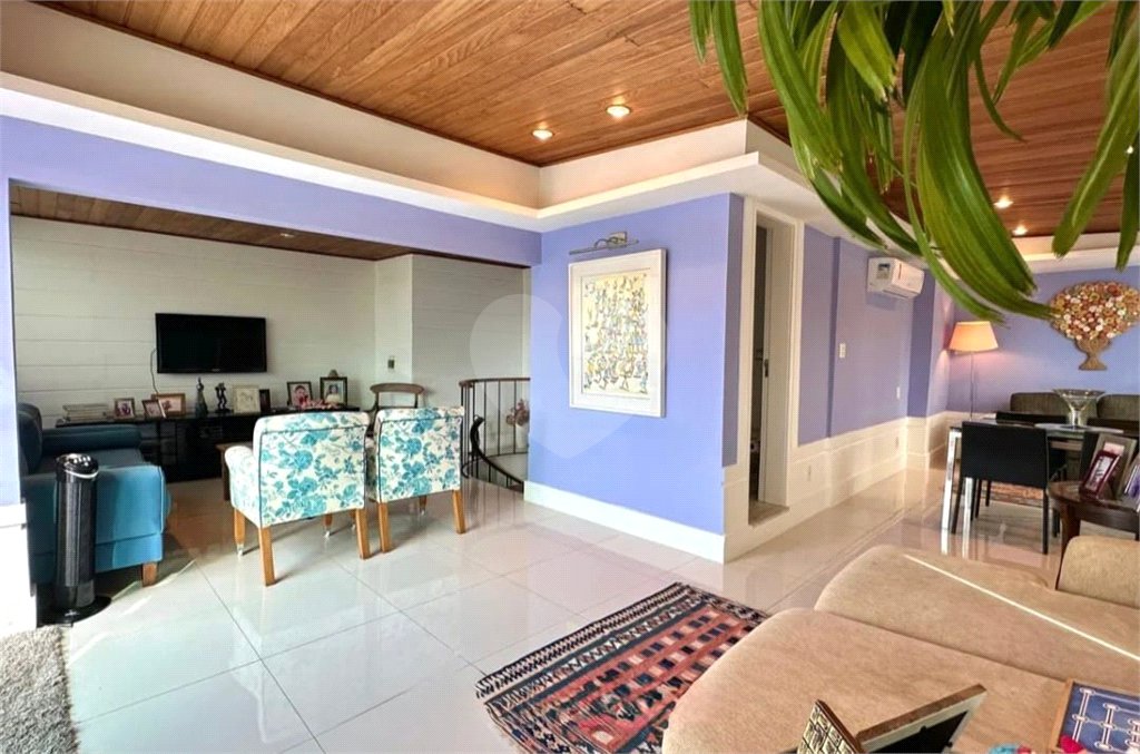 Duplex à venda com 3 quartos, sendo 1 suíte, em Leblon, Rio de Janeiro, RJ