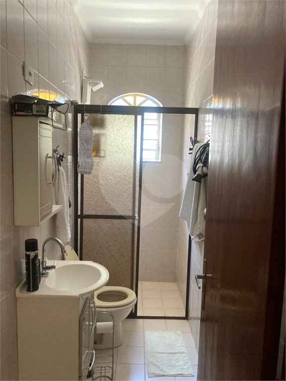 Casa à venda com 3 quartos, sendo 1 suíte, em Jardim Pinheiros, São Paulo, SP