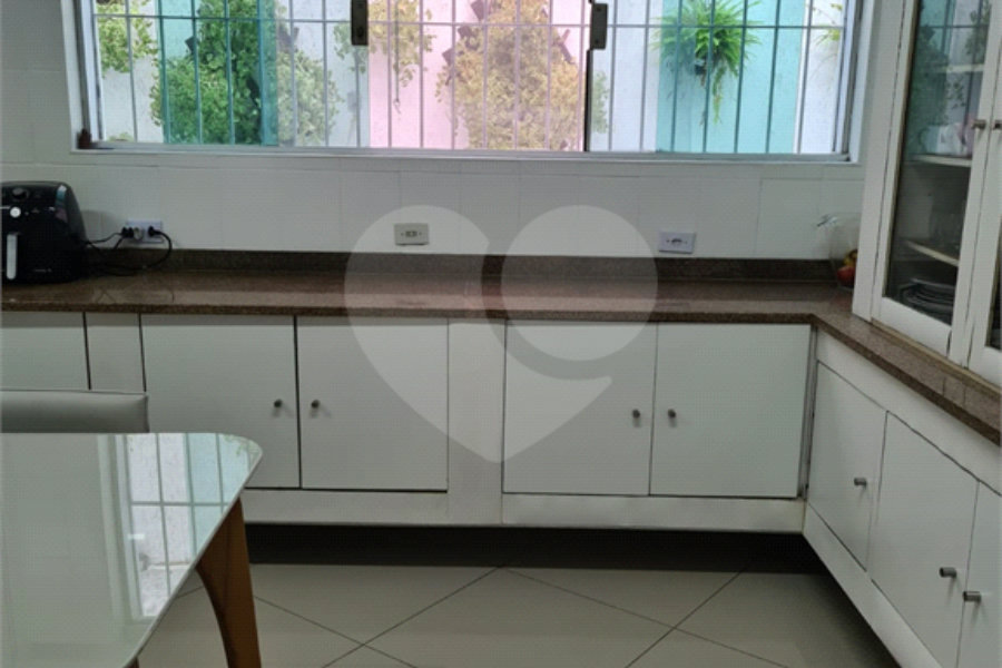 Sobrado à venda com 5 quartos, sendo 2 suítes, em Vila Guilherme, São Paulo, SP
