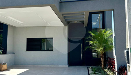 Casa à venda com 3 quartos, sendo 1 suíte,  no condomínio Horto Florestal Villagio, Sorocaba - SP