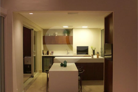 Apartamento à venda com 3 suítes em Vila Mariana, São Paulo, SP