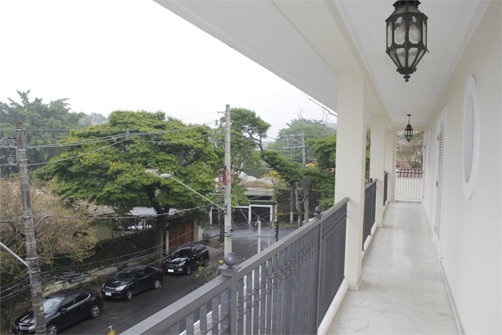Casa à venda ou para alugar com 5 suítes em Jardim Leonor, São Paulo, SP