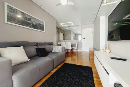 Apartamento à venda com 2 quartos, sendo 1 suíte, em Vila Anastácio, São Paulo, SP
