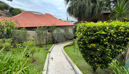 Sobrado à venda com 4 suítes em Jardim São Bento, São Paulo, SP