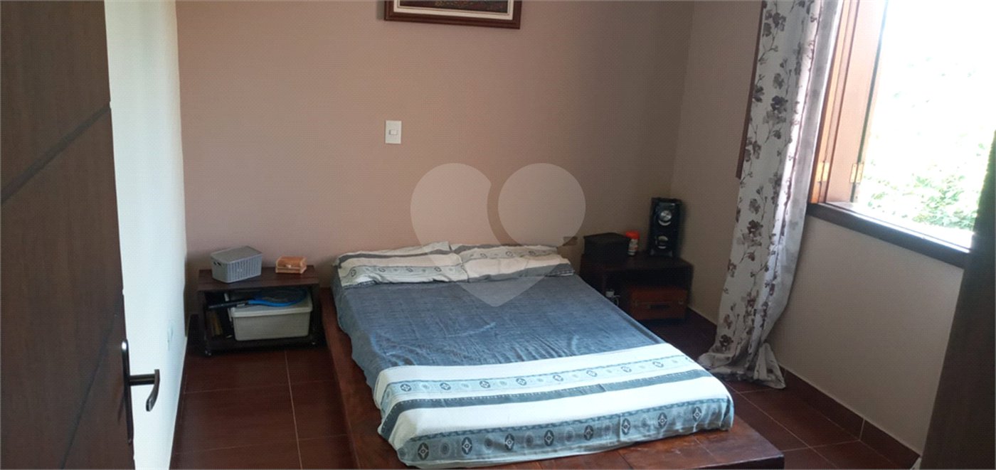 Chácara à venda com 3 quartos, sendo 2 suítes,  em Monterrey, Louveira, SP