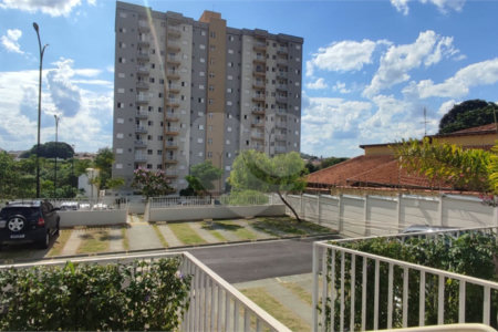 Apartamento com 2 dormitórios
