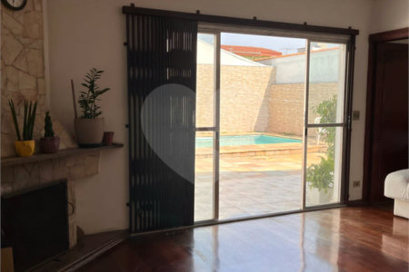 Casa Térrea à venda com 3 quartos, sendo 1 suíte,  em Socorro, São Paulo, SP