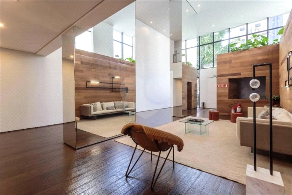 Apartamento à venda com 1 suíte em Moema, São Paulo, SP