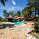 Chácara à venda com 4 quartos, sendo 1 suíte, em Saboó, São Roque, SP