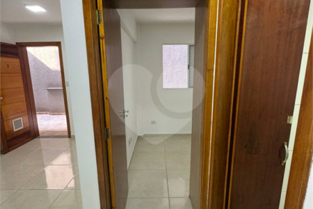 Apartamento 2 dormitórios c/ quintal privativo próximo ao futuro Metrô Anália Franco
