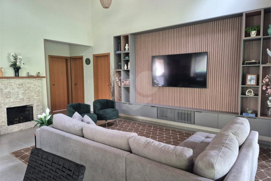 Casa à venda com 3 suítes no condomínio Alpes da Cantareira, Mairiporã - SP