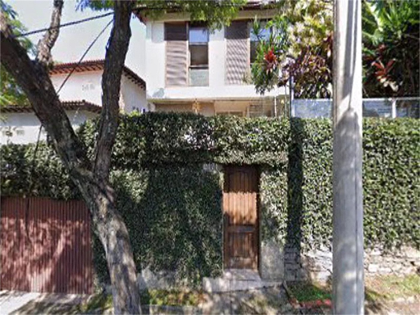 Sobrado à venda com 4 quartos, sendo 1 suíte, em Pinheiros, São Paulo, SP